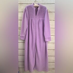 Women's Purple Long House Coat Size Medium Vintage Zip Up With Pockets Robe
Cute